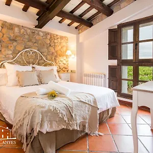  Casa rural Masia Canyes &